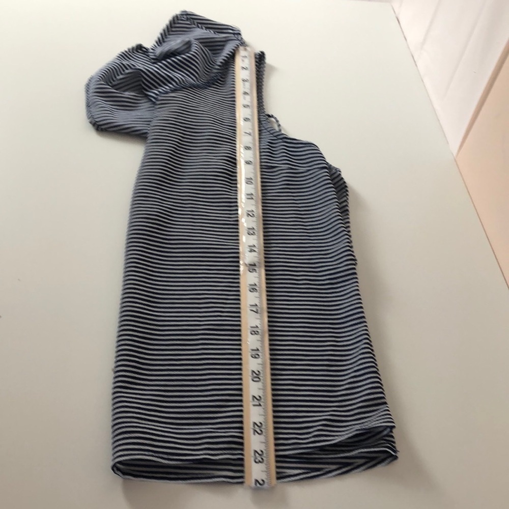 Monteau Shoulder Strap Blouse Medium - Picture 7 of 8